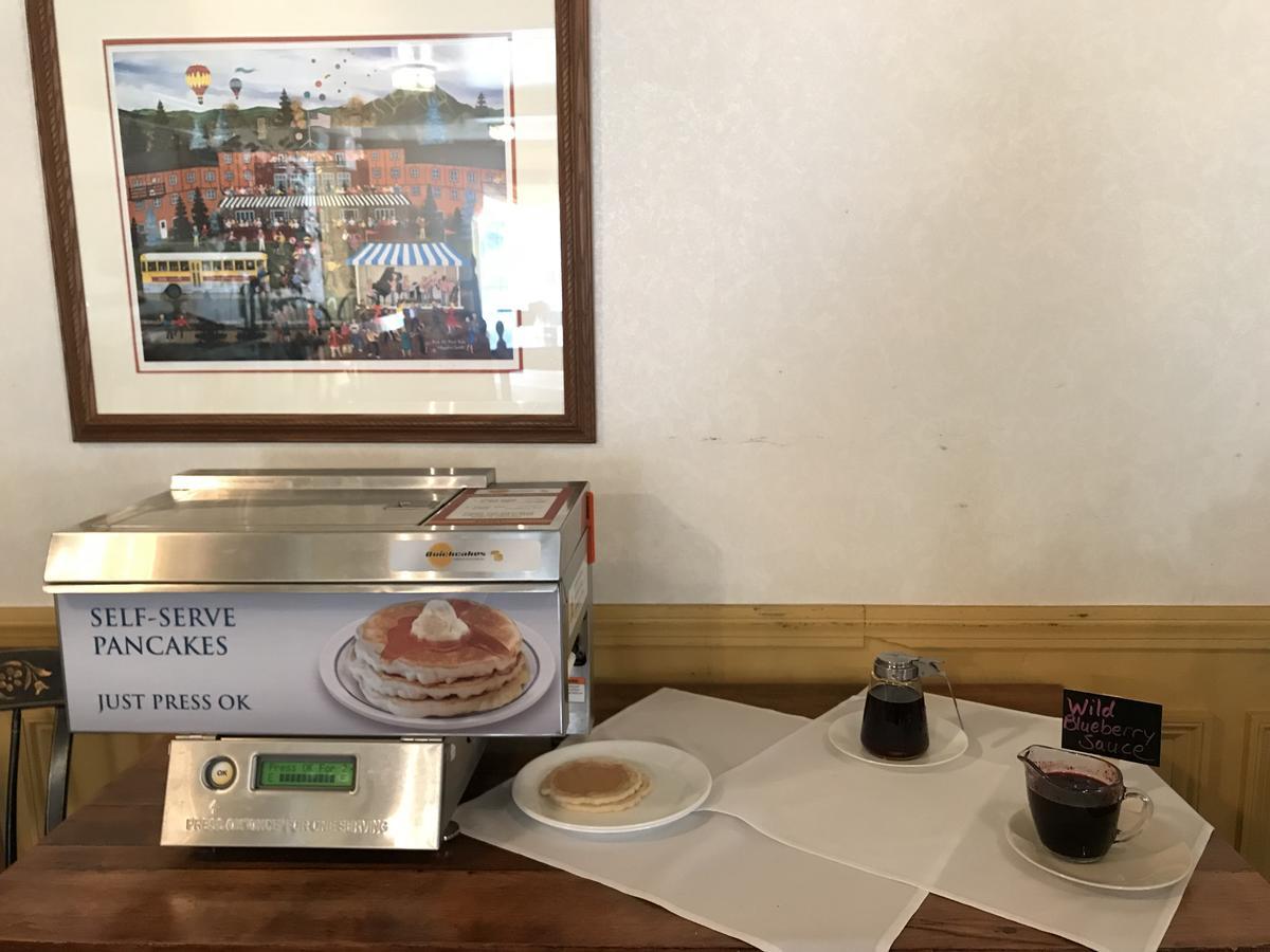 The 1896 House Country Inn - Brookside & Pondside Williamstown Ngoại thất bức ảnh